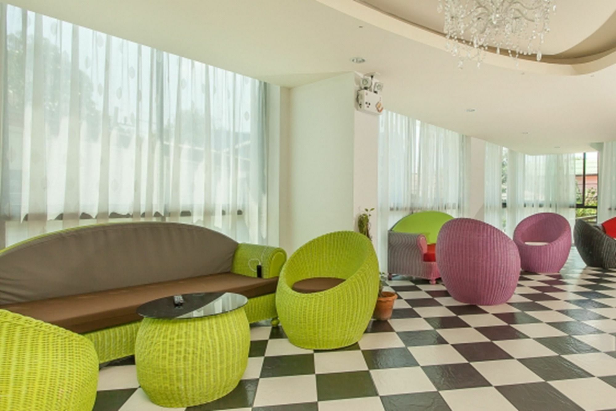 Goldstone Residency Patong , Phuket Apartman Kültér fotó