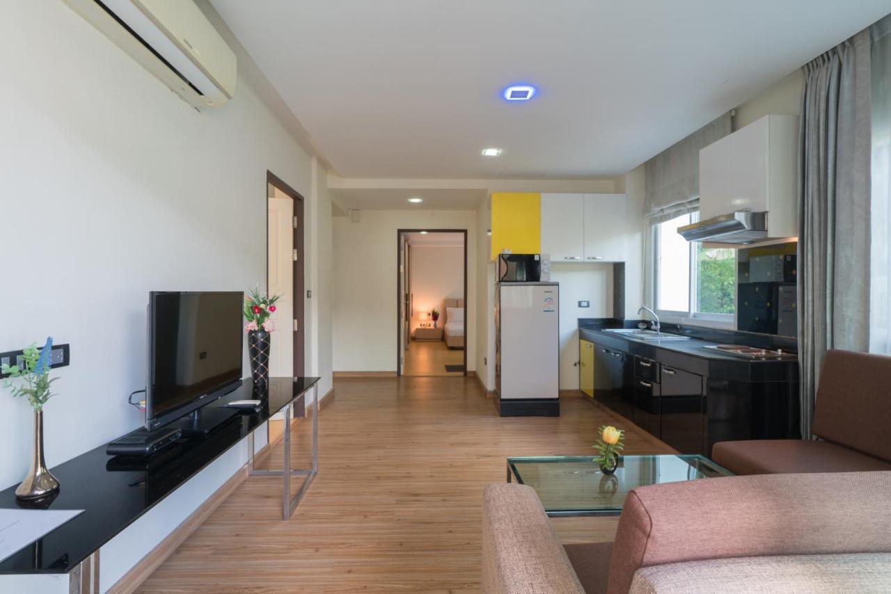 Goldstone Residency Patong , Phuket Apartman Kültér fotó