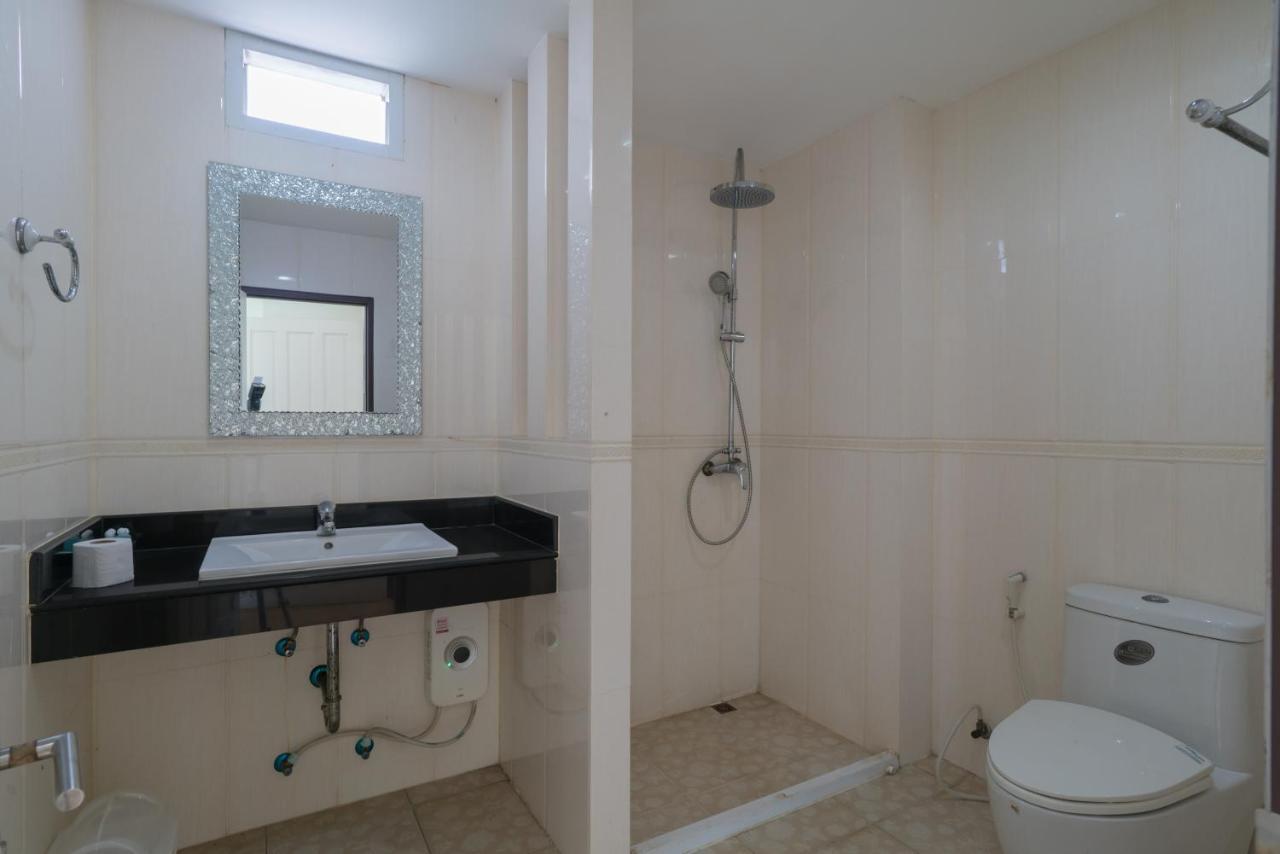 Goldstone Residency Patong , Phuket Apartman Kültér fotó